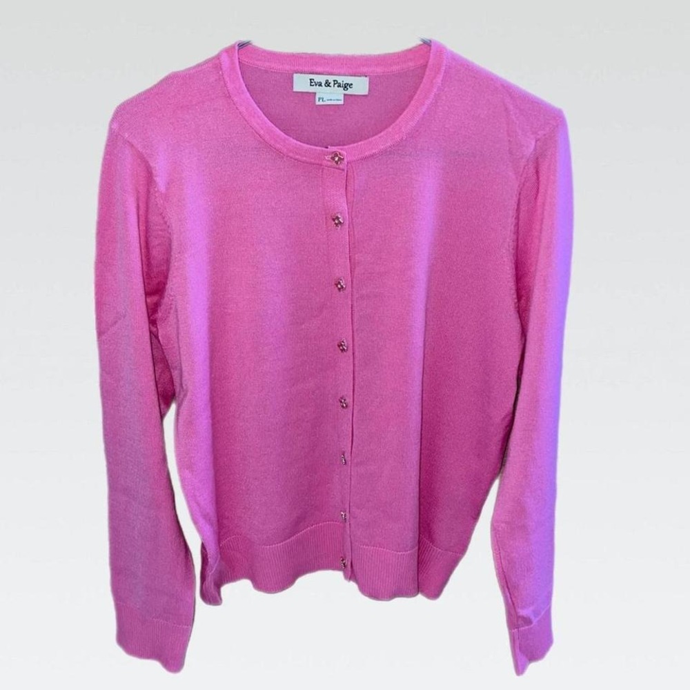 Eva & Paige Tops • Size‎ Large •